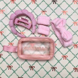 Cute pink self-care / beauty accessories set 💕